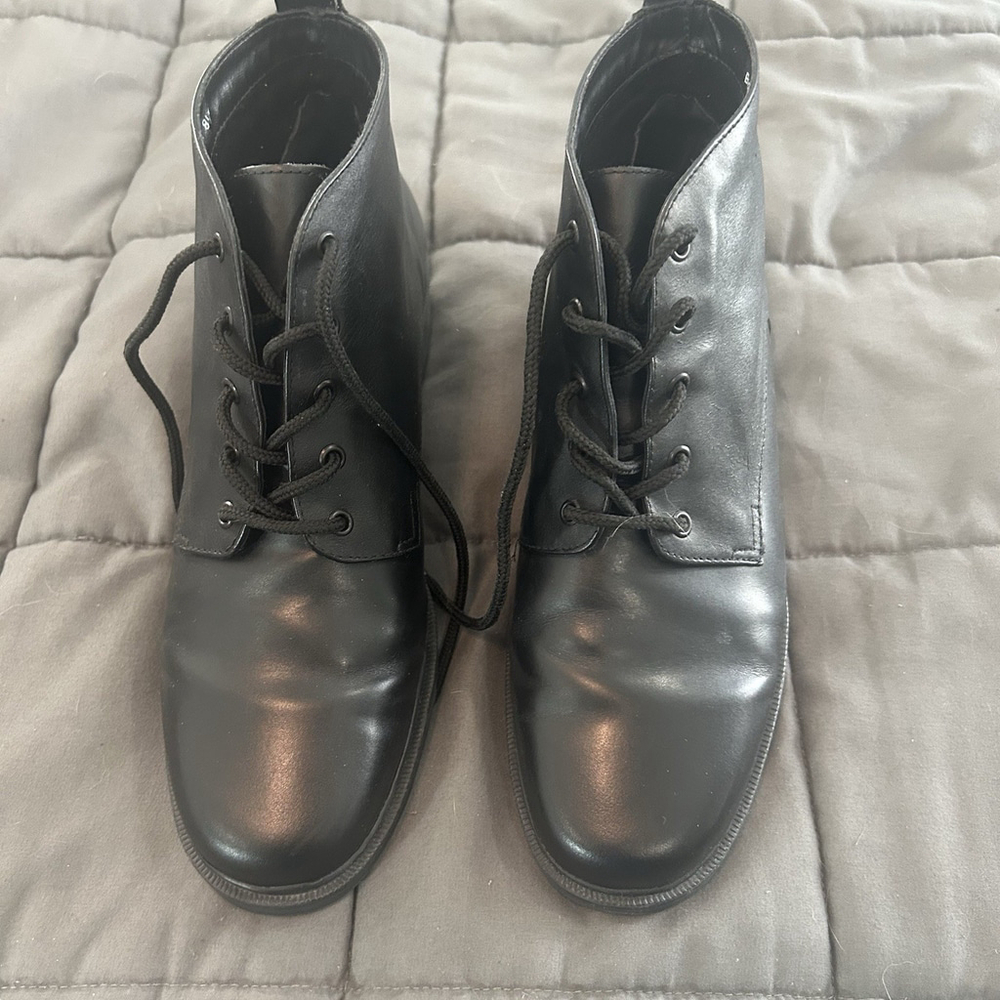 Boston Accent Barbara Leather Ankle Boot Size 8.5wide Black